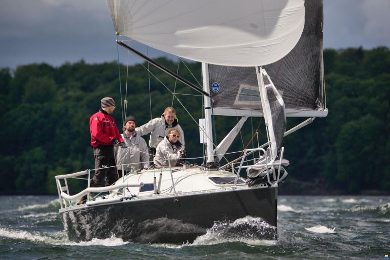 Cross-Yachts Cross 25