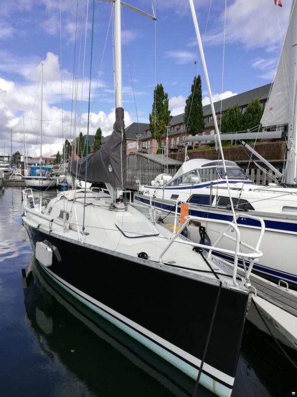 Cross-Yachts Cross 25