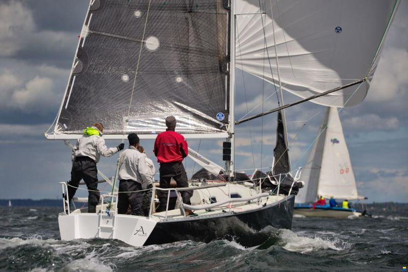 Cross-Yachts Cross 25