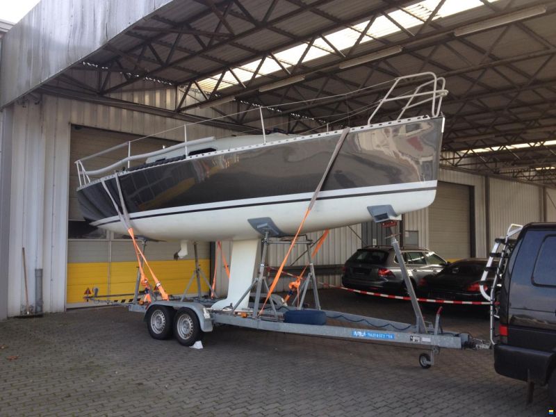 Cross-Yachts Cross 25