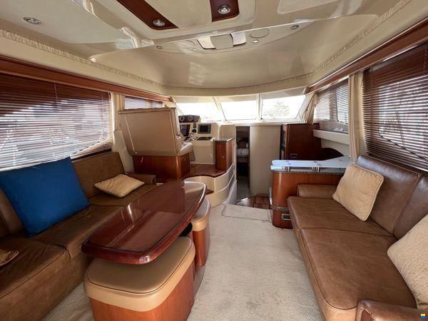 Sea Ray 455 Sedan Bridge
