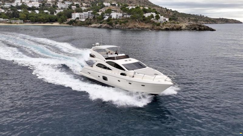 Astondoa 62 Fly