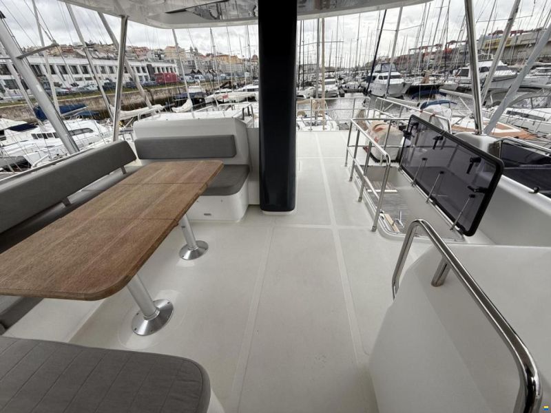 Sirena 58