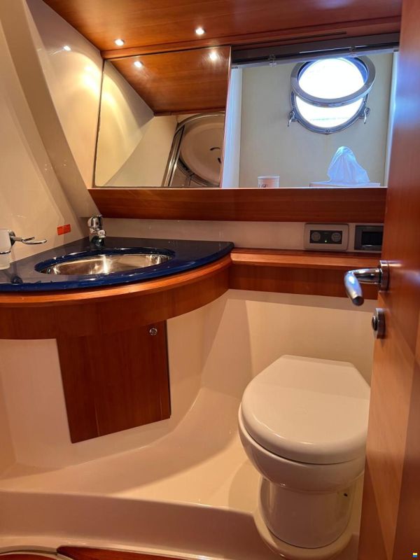 Azimut 50