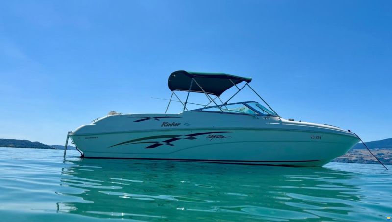 Rinker 272 Captiva Bow Rider