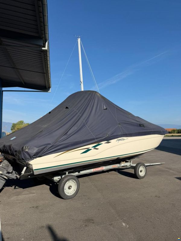 Rinker 272 Captiva Bow Rider