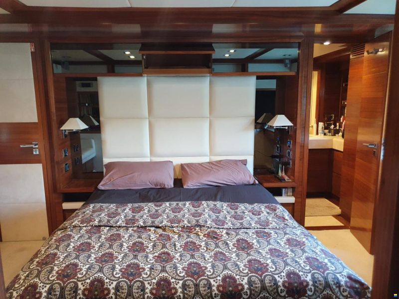 Azimut 78 Fly