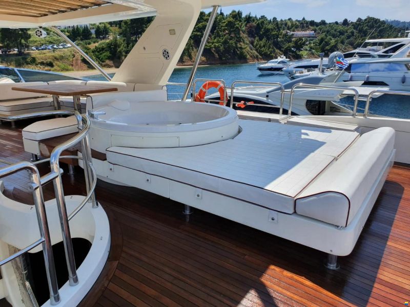 Azimut 78 Fly