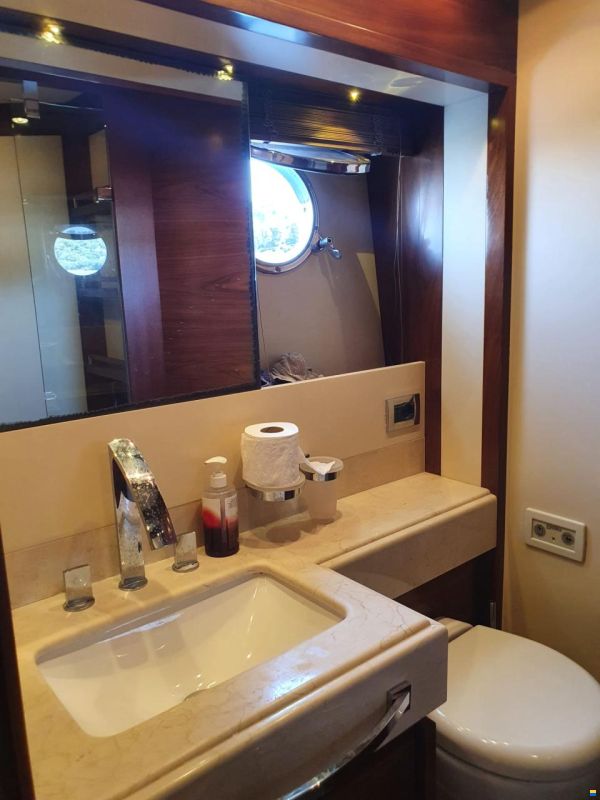Azimut 78 Fly
