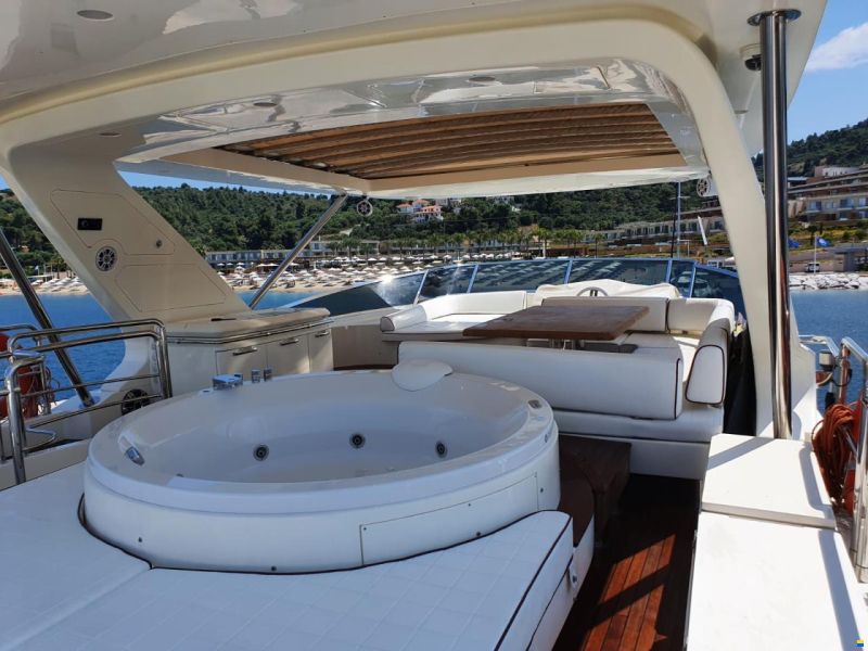 Azimut 78 Fly