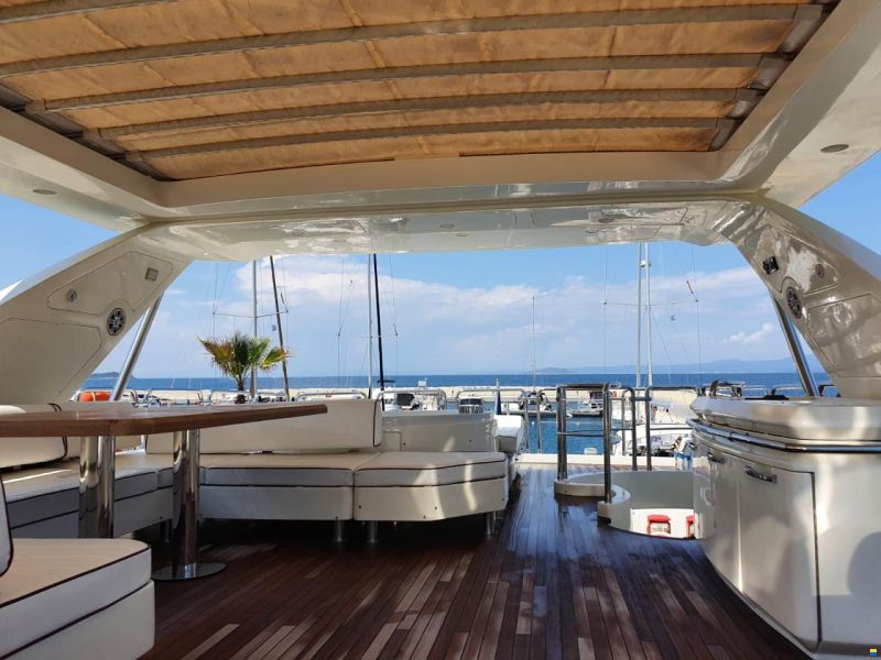 Azimut 78 Fly