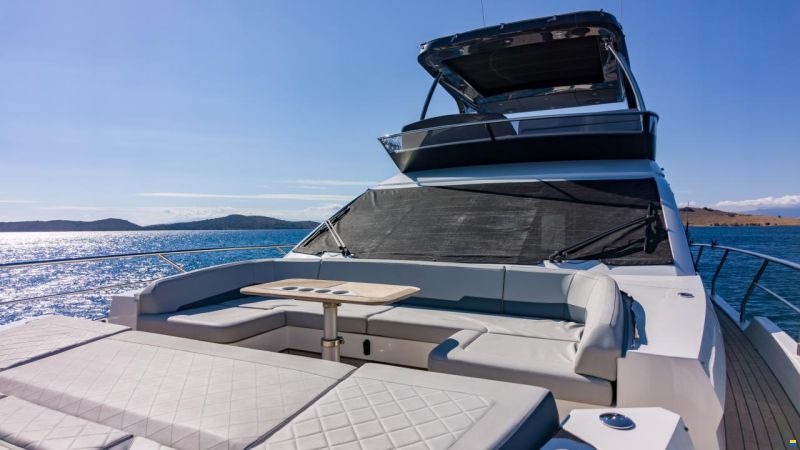Fairline Squadron 68