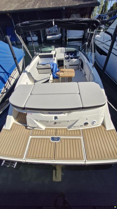 Sea Ray SPX 230