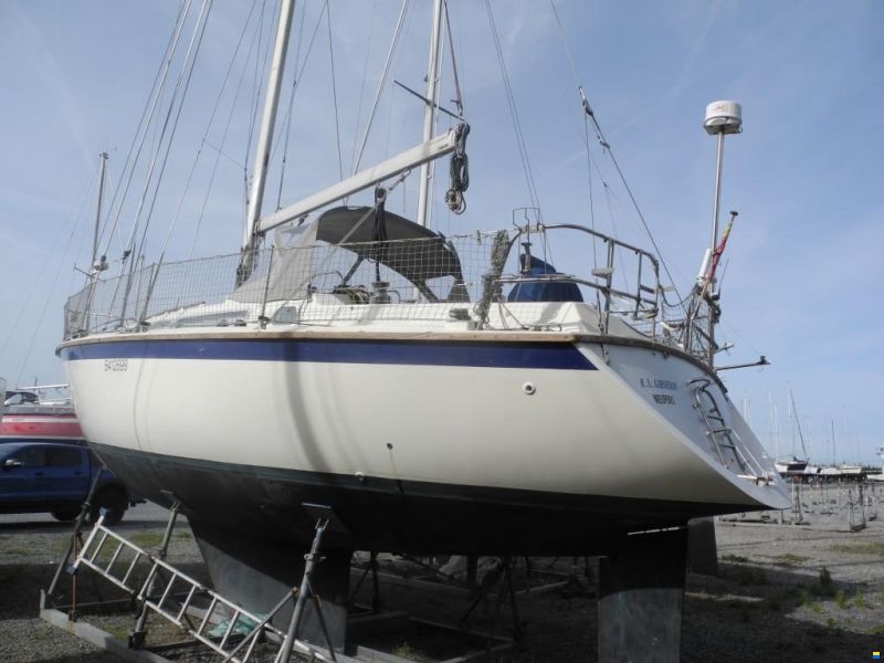 Westerly Falcon 35