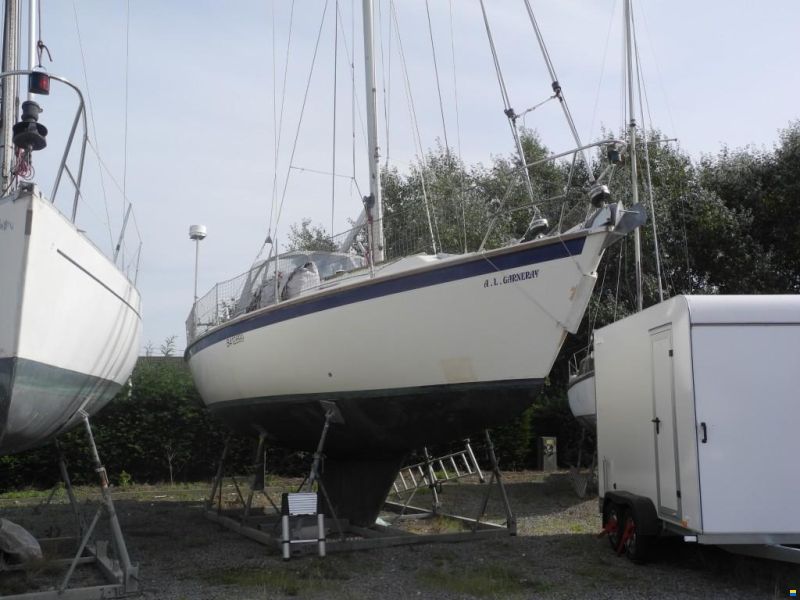 Westerly Falcon 35