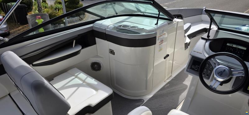 Sea Ray 240SD OB