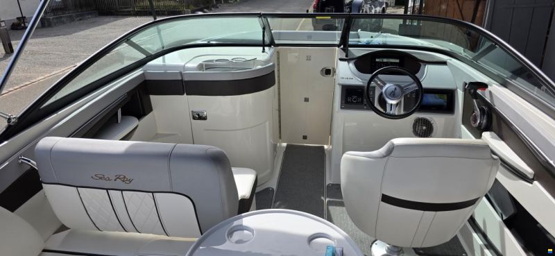 Sea Ray 240SD OB
