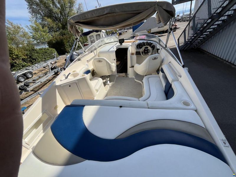 Rinker 232 CC