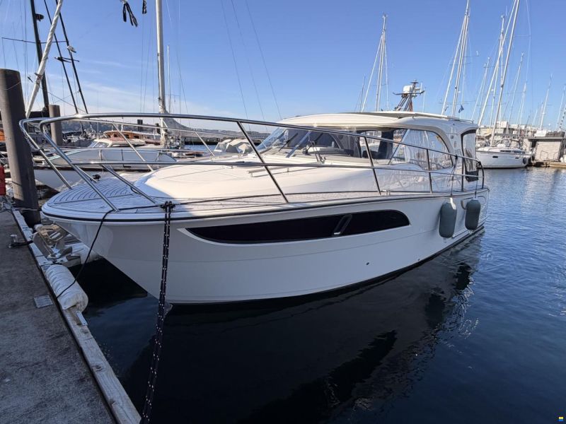 Marex 310 Sun Cruiser