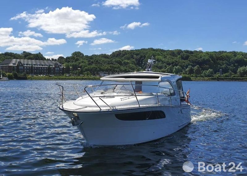 Marex 310 Sun Cruiser