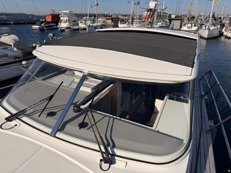 Marex 310 Sun Cruiser