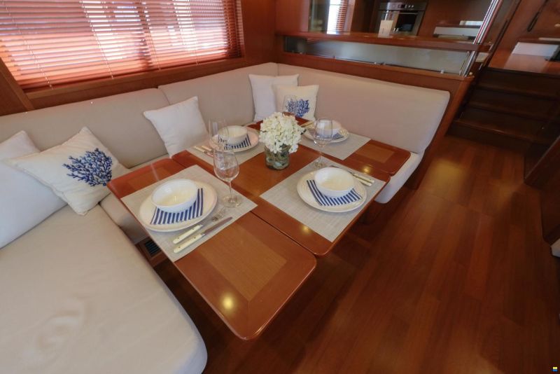 Beneteau Swift Trawler 52
