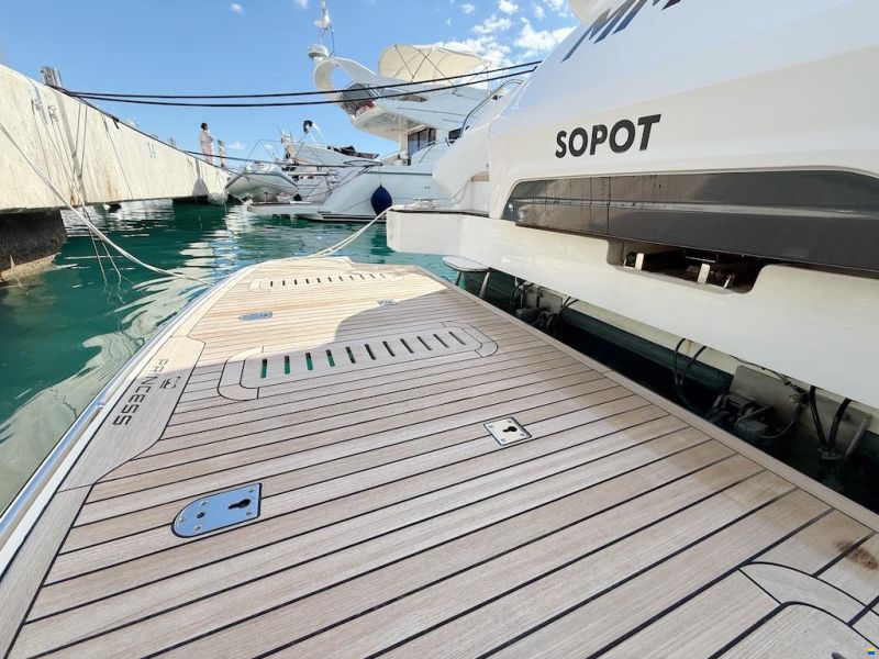 Princess V50
