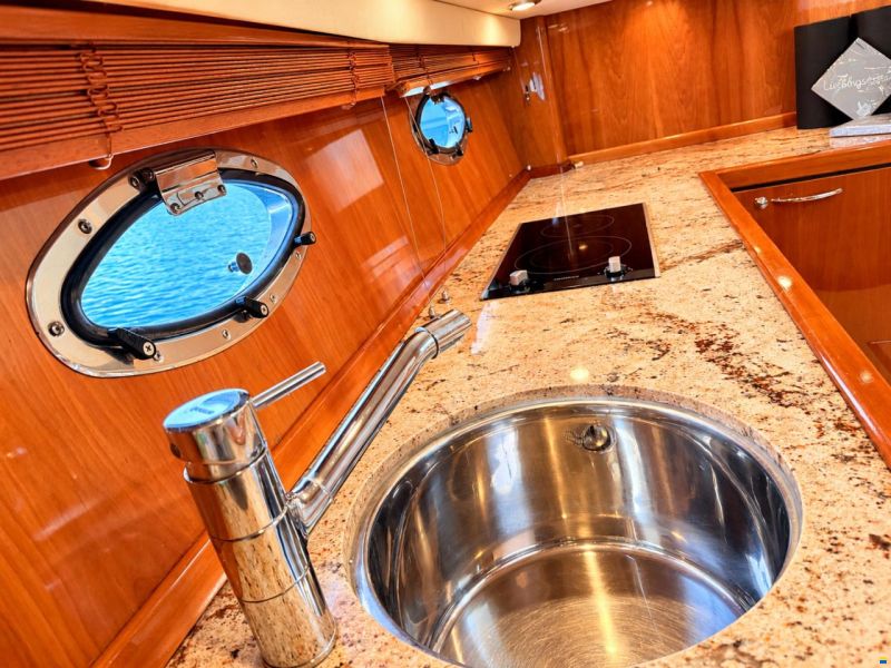 Sunseeker Portofino 47