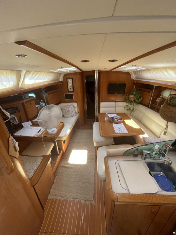 Jeanneau Sun Odyssey 43