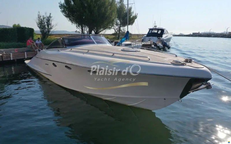 Offshore Marine Superclassic 40