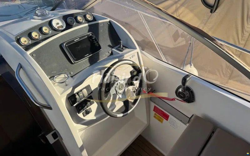 Jeanneau Leader 8
