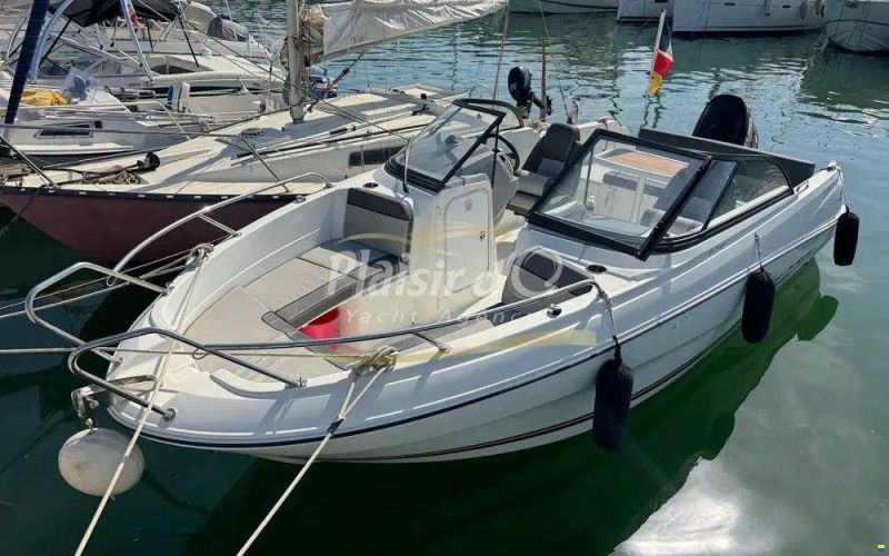 Jeanneau Cap Camarat 6.5 BR