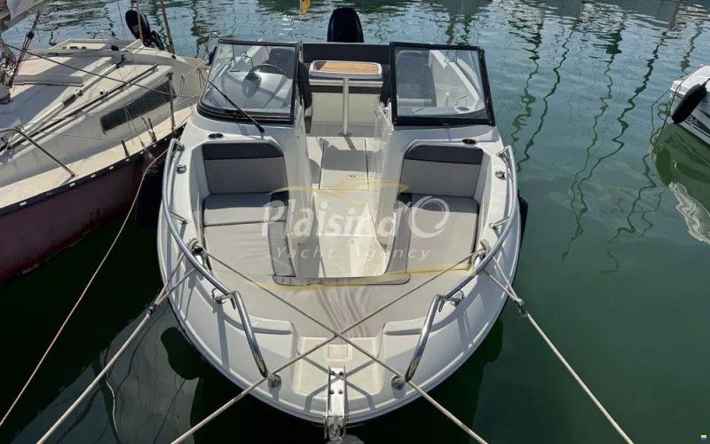 Jeanneau Cap Camarat 6.5 BR