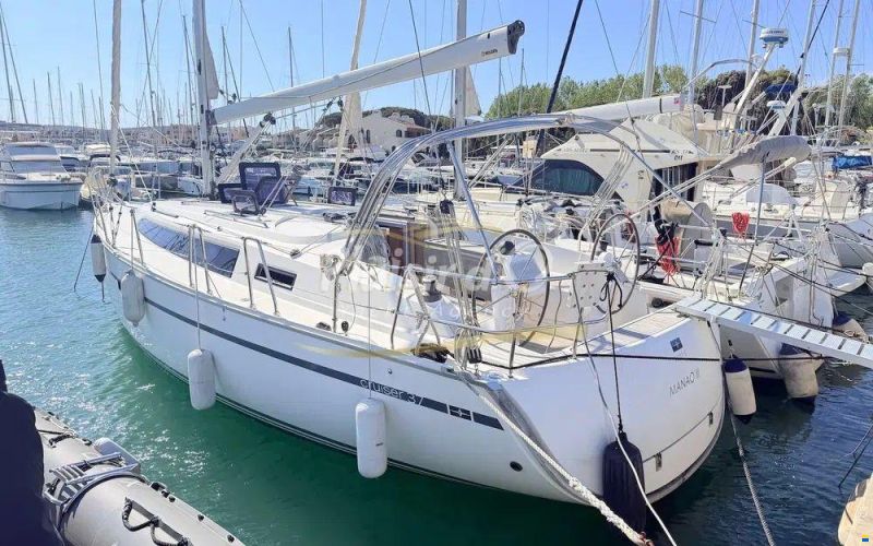 Bavaria Cruiser 37