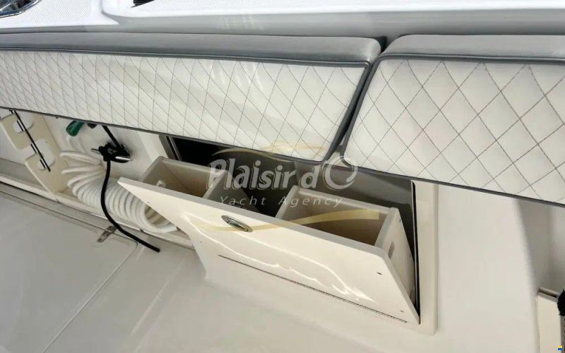 Boston Whaler 280 Outrage