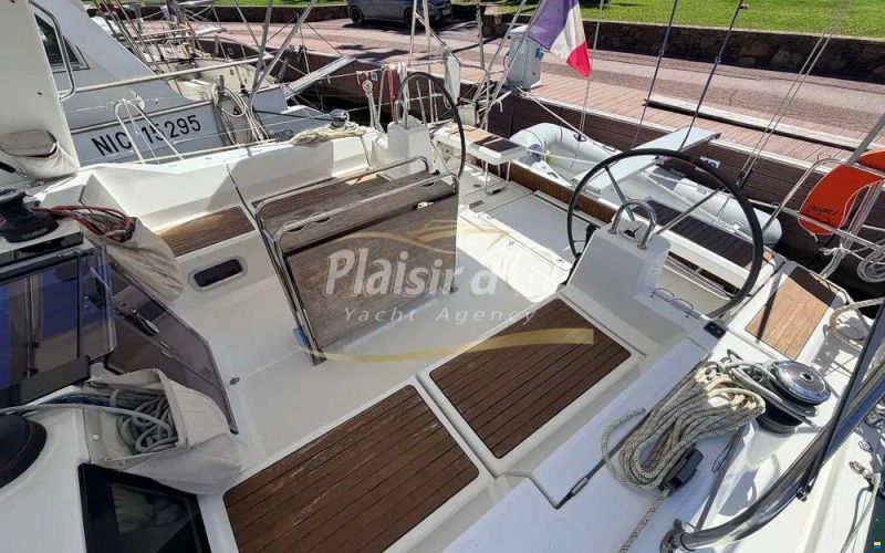 Beneteau Oceanis 411