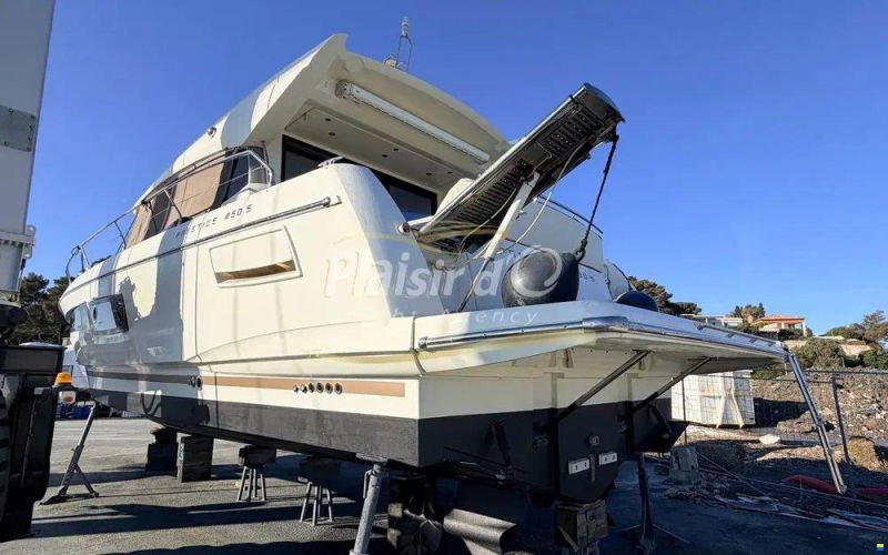 Prestige 450 S