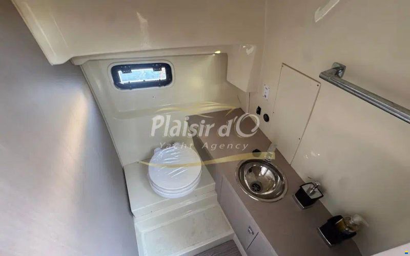 Invictus 270 CX