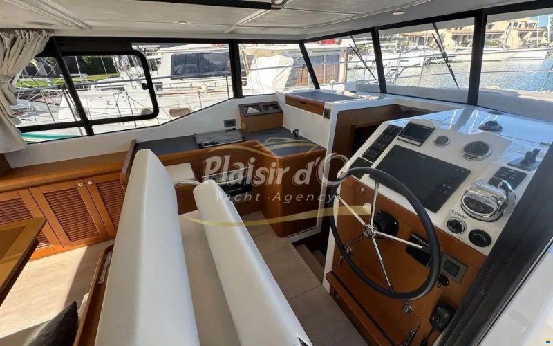 Beneteau Swift Trawler 35