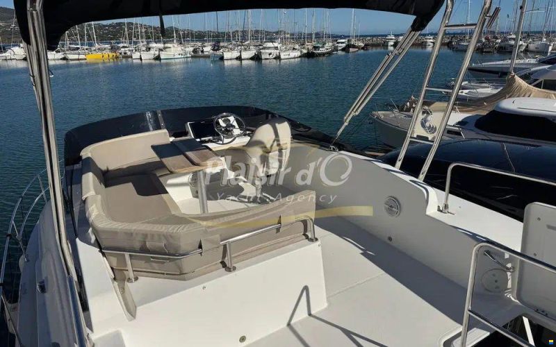 Beneteau Swift Trawler 35