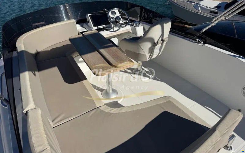 Beneteau Swift Trawler 35