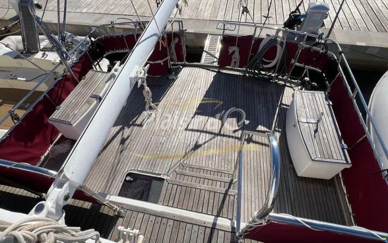 Grand Banks 42