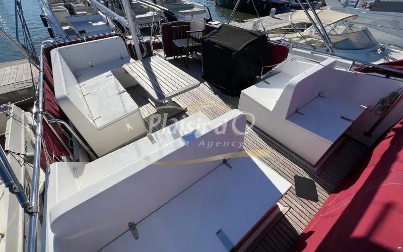 Grand Banks 42