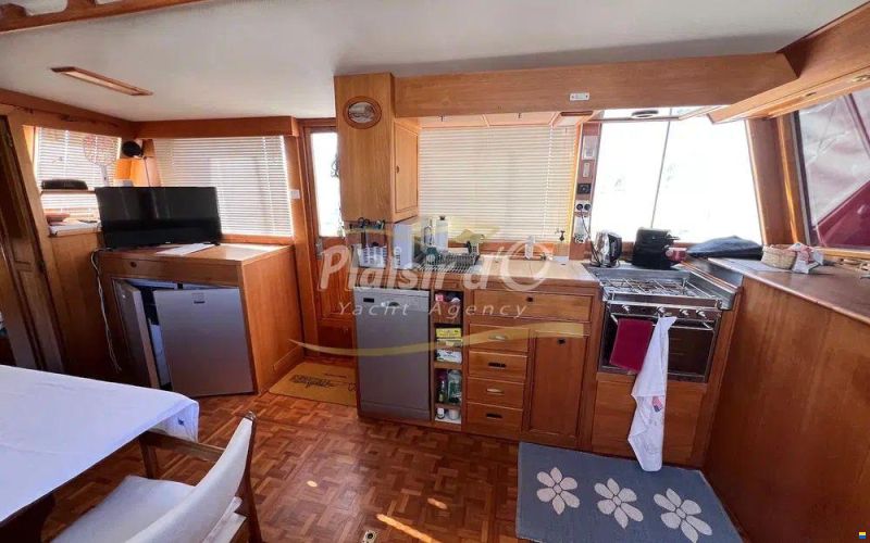 Grand Banks 42