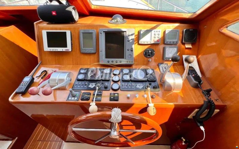 Hampton Yachts Alaska 17