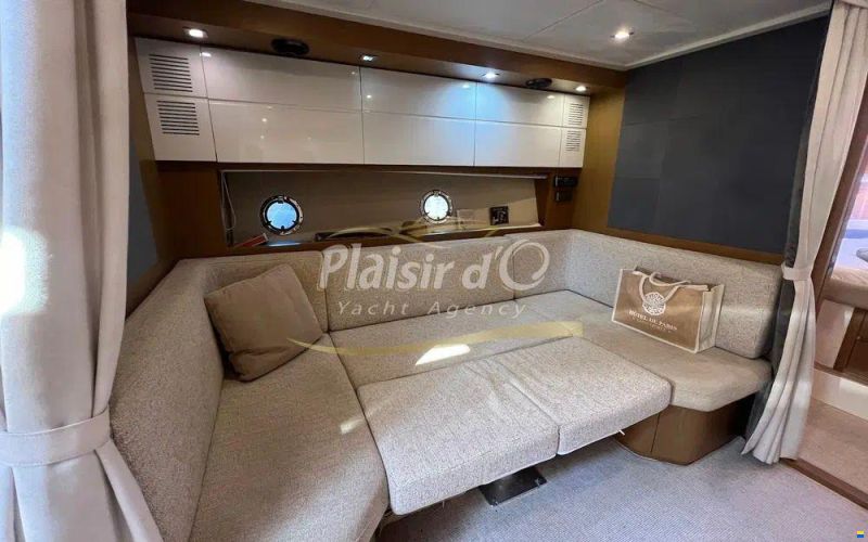 Azimut Atlantis 58