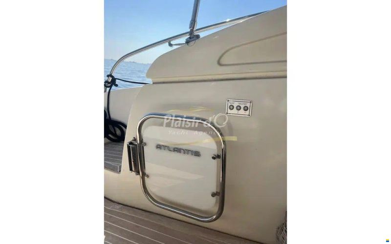 Azimut Atlantis 58