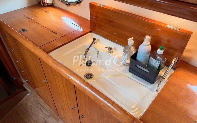 Sunseeker Camargue 50