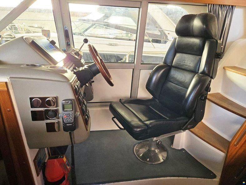 Nimbus 340 Commander