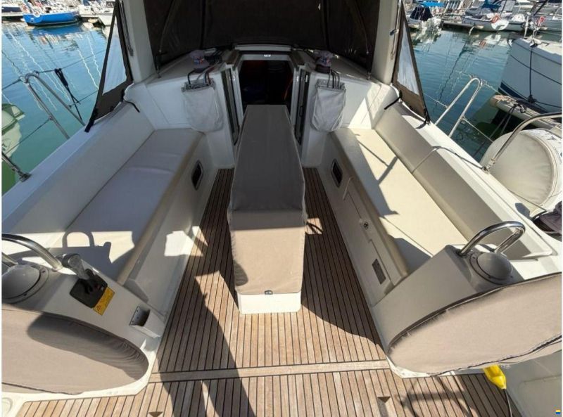 Beneteau OCEANIS 38.1